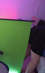 666x1080