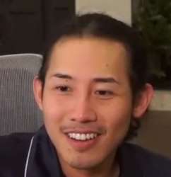 597x615