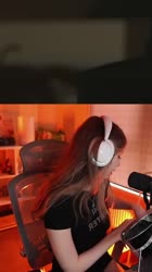 316x562