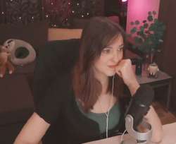 529x433