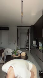 576x1024