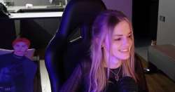 906x475