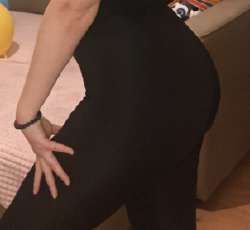 302x279