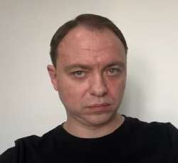 484x445