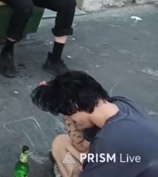 560x624