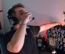 460x384