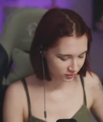 600x710