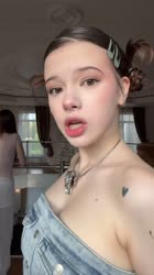 576x1024