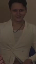 608x1080