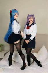 853x1280