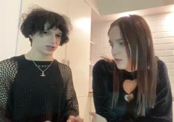 818x576