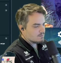 340x352