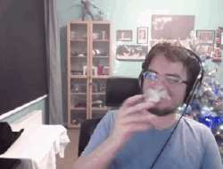 320x242
