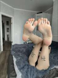 812x1079