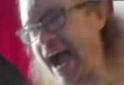399x275