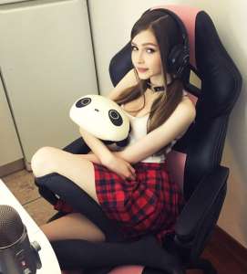 979x1080