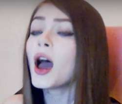 379x322