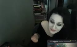 584x360
