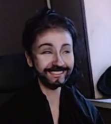 399x445