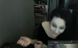 584x360