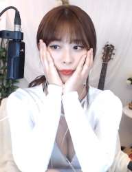 527x685