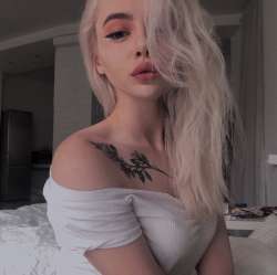 2048x2044