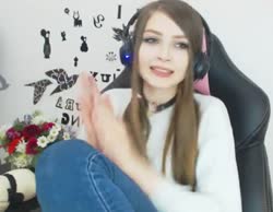 351x273