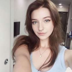736x736