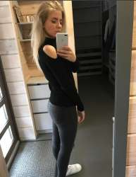 929x1200