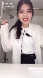 544x976