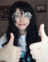 521x669