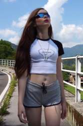 295x442