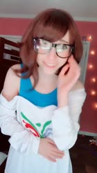 608x1080