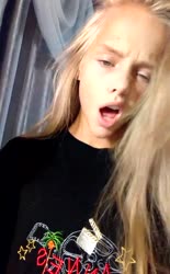 496x800