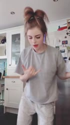 576x1024