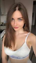 471x829