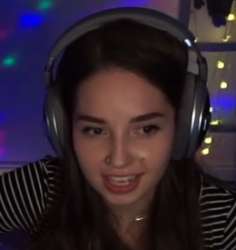 260x275