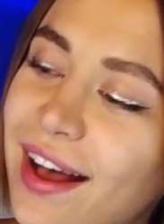 539x733