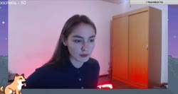 712x380