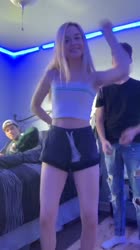 576x1024