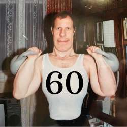 604x602