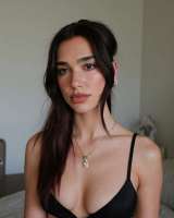 736x920