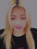718x944