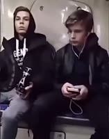 566x720