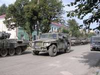 604x453